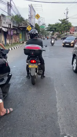 cekelan ae pak  #karepmu#polrestemanggung 