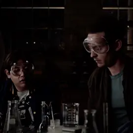 We didn't see Peter and Harry together often, but the end was the end of a friendship🙁🫂 #tobeymaguire #jamesfranco #spiderman #friendship #fyp 