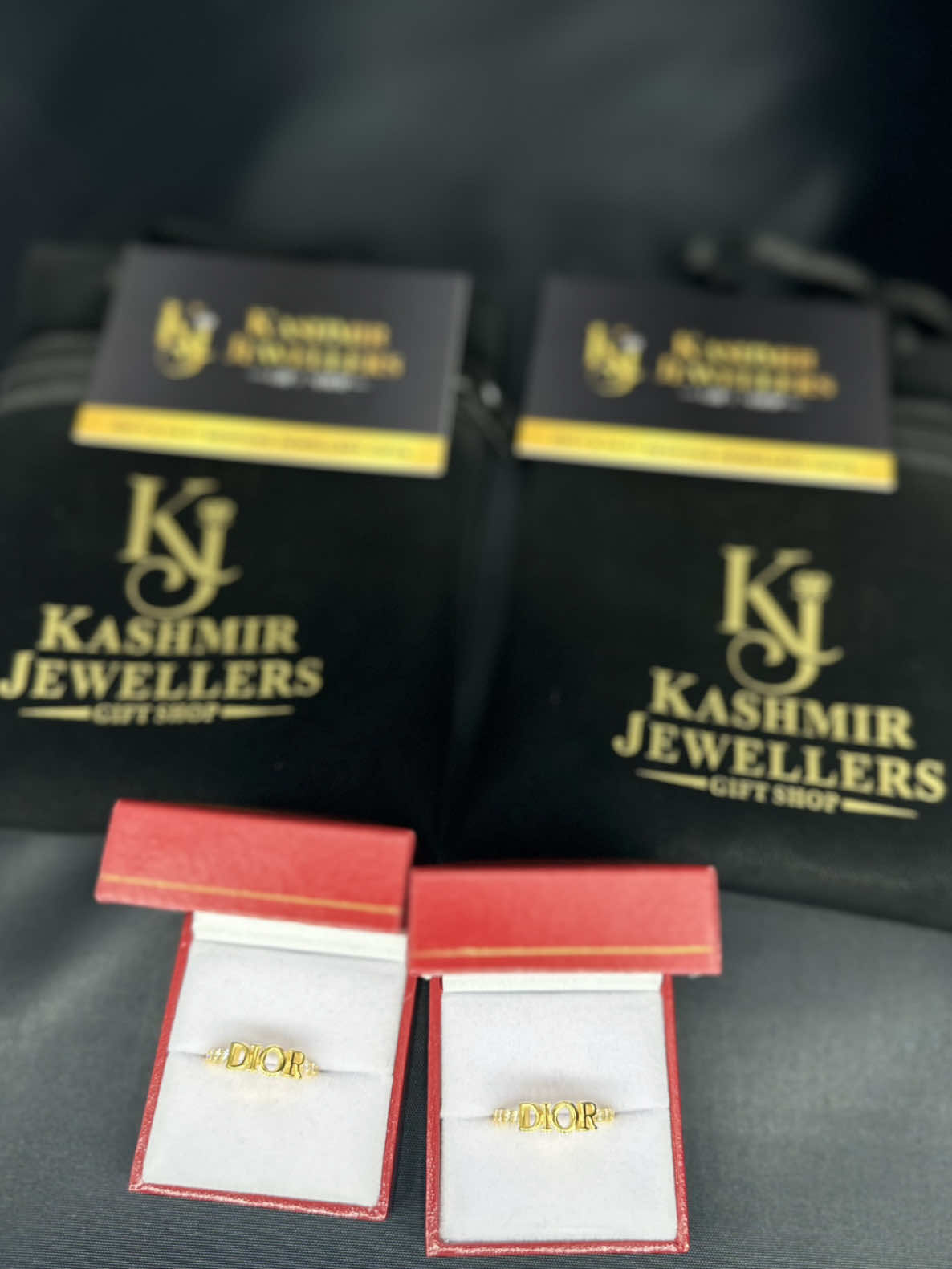 @Kashmir Jewellers Gift Shop  Only £45 for your Dior rings!!! This ring consists of 925 sterling silver and it’s gold plated 😍   Delivery is available and instore collection, get in contact with them before it’s too late😁 For friendly customer service and good rates get down to Kashmir Jewellers 🤩🤩 