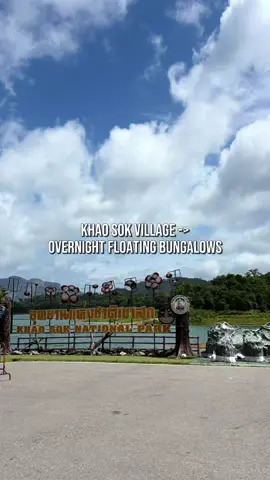 the journey from khao sok village to the chillax overnight floating bungalows🛶  oh it started off so well and little did we know it would only get worse… #chillaxhostel #khaosok #khaosoknationalpark #floatingbungalow 