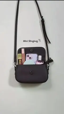 dark brown emang secakep itu 😍💕 #slingbag #taswanita #slingbagaesthetic #slingbagmini #minislingbag 