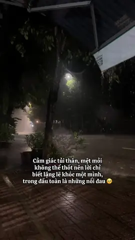 Cảm giác tủi thân, mệt mỏi 🥹 #xuhuong #vairal #tamtrang 