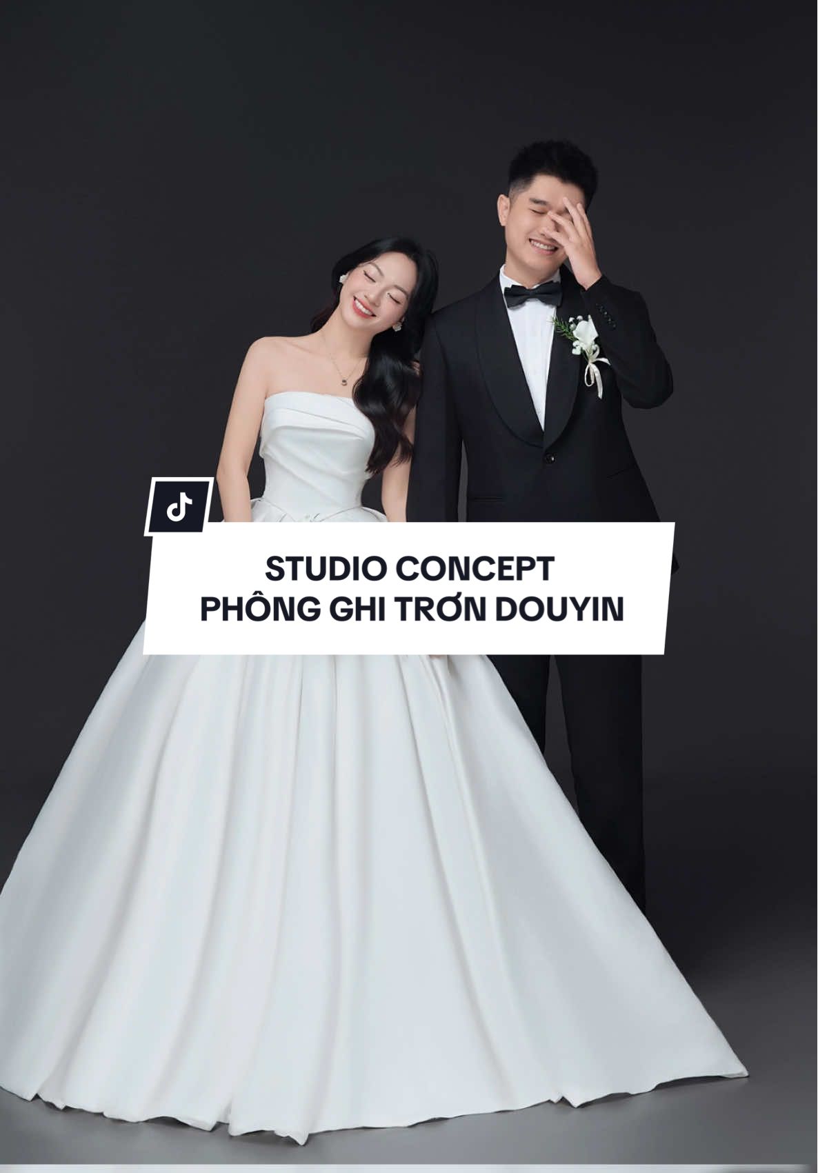 Concept cưới phông ghi trong studio mang phong cách douyin mà vẫn sang trọng lưu giữ theo thời gian😍 #harmonystudio #harmonywedding #anhcuoidep #anhcuoihanoi #couple #hanoi #weddingstudio 