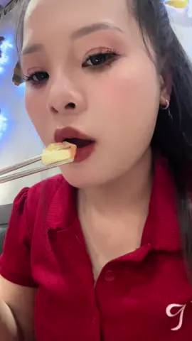 Mukbang doki . Cả nhà yêu đã ăn uống gì chưa nè  Góc này nhìn giống chuột hamter quá 🤣 #CapCut #hope1308 #chuppy #bigsize #càmau #doki #hope_mukbang 