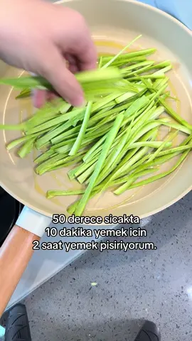 #kesfetteyiz #komikvideolar #yemek #fypage #kesfetbeniöneçıkart #nefisyemektarifleri #mezetarifleri 