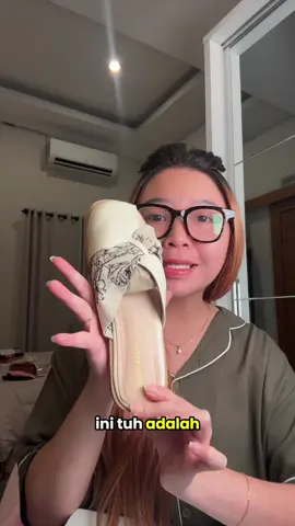 👆🏻KERANJANG KUNING👆🏻 BOSTANTEN SANDAL FLAT WANITA 😍 #sandalwanitabostanten #sandalflatwanita #sandalwanitakekinian 