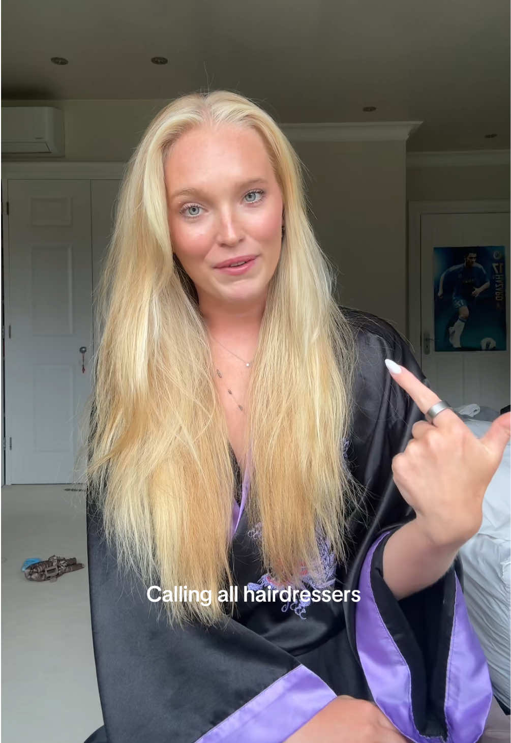 My hairs well due a haircut ! #fyp #hairdressers #haircut #hair #haircare 