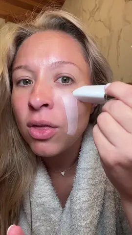 What is this white color changing foundation#whitefoundation #phfoundation #tiktokshopnewarrivals #tiktokshopbacktoschool 