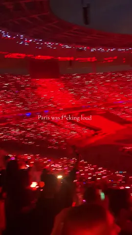 What a crazy night 🖤🩷 @blackpinkofficial @LiSA @ROSÉ @JISOO @JENNIE @Stade de France #jump #blackpink #blackpinkofficial #blackpinkinyourarea #paris #europetour #blackpinkinparis #deadline #deadlineinparis #blink #blinks 