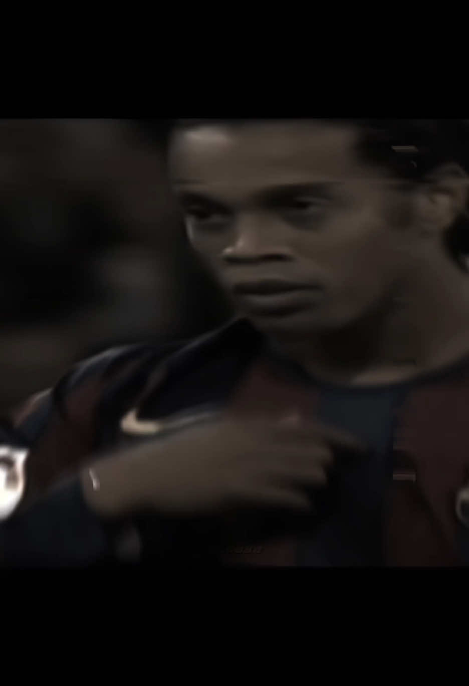 Ronaldinho prime skills 💀🔥 #hugoxn #edit #ronaldinho #prime #skills 