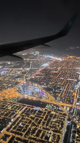 Riyadh KAFD Night view ✈️ #riyadh🇸🇦 #KAFD #saudiarabia🇸🇦 #it #aviation 