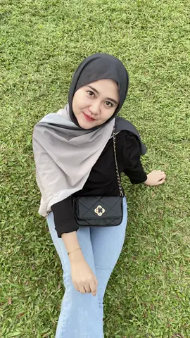 yang aku pake warna ivory-black😍✨