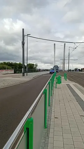 Mal ein anderes Video,heute mal vom Mannschaftsbus von Eintracht Braunschweig @BahnfanBwegt @busspottercelinaa @Spotterquka.2008 @spotter_tv.bss @MD_Spotter2 @🇩🇪🦅 @DB Regio Südost 🔥🫶 @noah 
