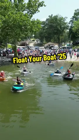 Float Your Boat 2025 at Frankie & Louie’s. #floatyourboat #boatraces #shootout2025 #lakeoftheozarksshootout #lakeoftheozarks #ozarks #loto #lakeoftheozarkslifestyle #loz #pfitzermedia @Ozark Media @Lake of the Ozarks Shootout 