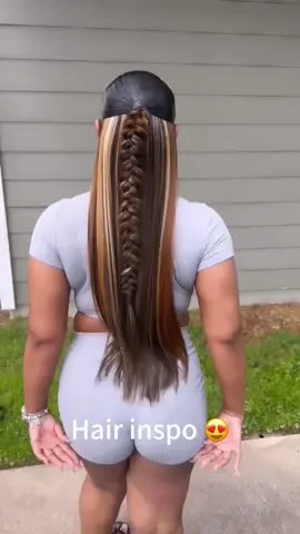 Would you rock this look?👇🏾 #protectivestyles #wigslay #hairstyles #halfuphalfdown #braids #braidstyles #edgestutorial #halfuphalfdownhairstyle #fypage 
