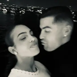 بوسه الي و بوسه الك 😕🤍 ، #كريستيانو #رونالدو #ronaldo #جورجينا #georgina 