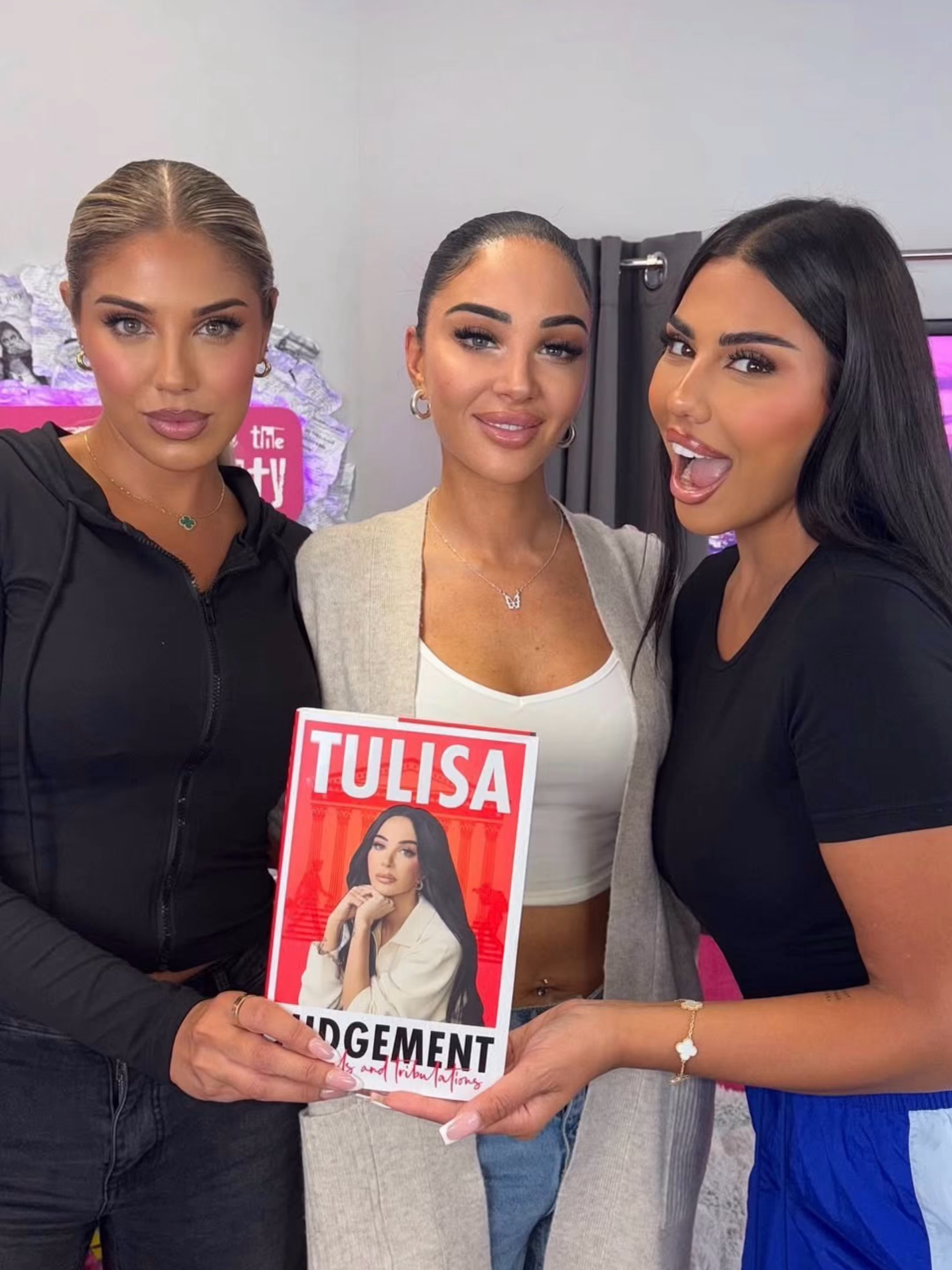 WOW, Guess whats coming! 🤩 EEK, we got it all out of Tulisa. Serious deets about her new book! What an epic chat. Coming soooon! Thank you girl @tulisa_contostavlos 🩷 #tulisa