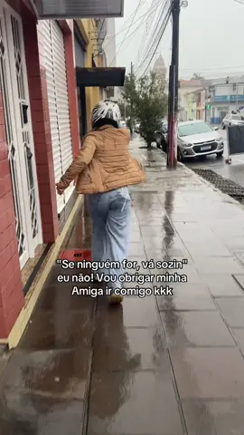 Eu lá vou fazer m*rda sozinha eu não🙄#amizade #maisqueaçúcar #chuva #foryou #eutolouco 