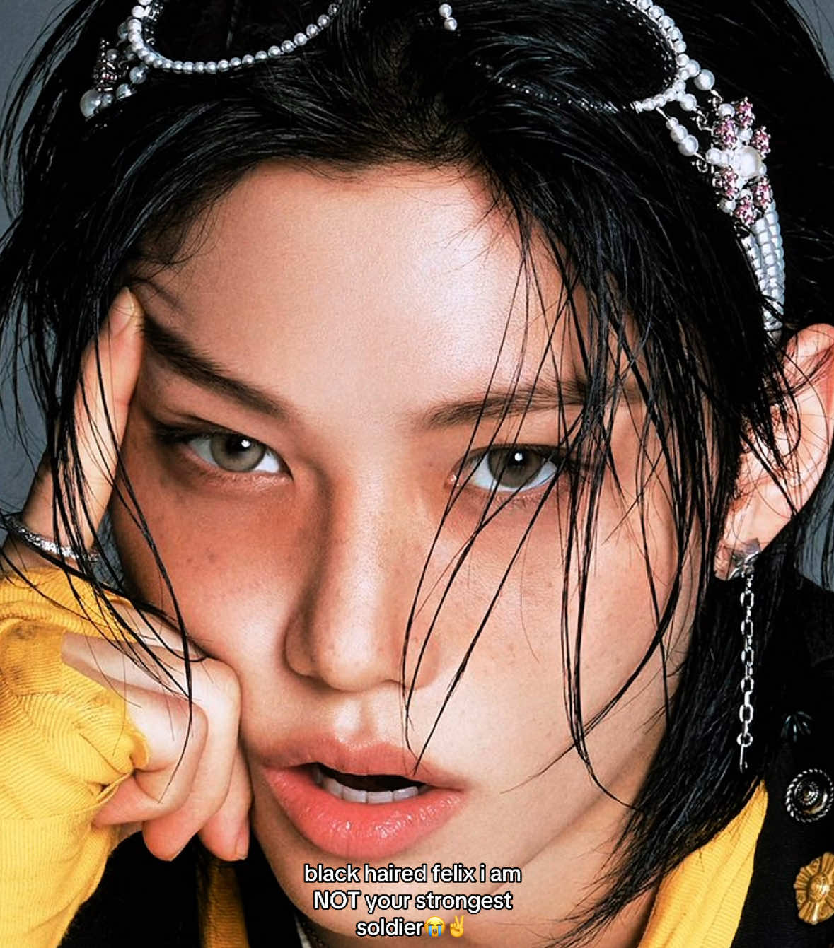 i’m sorry he’s perfect with blonde hair but black is just HIS colour😭✌️ | #LEEFELIX #felix #felixedit #straykids #skz #skzedit #stay #targetaudience #relatable #needthat 