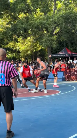 Drew Urquhart breaks defenders ankles at Dolphin finals #basketball #anklebreaker 