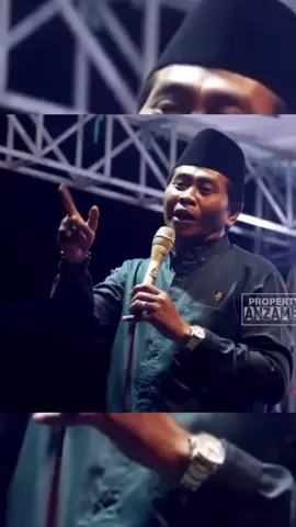 KH.ANWAR ZAHID BOJONEGORO