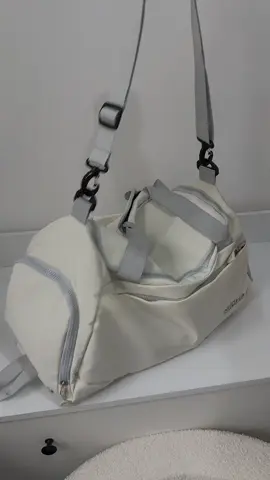 Replying to @NIKKIE ‧ 𐙚 ‧ Finally found a bag that adjusts to me—backpack, shoulder, or carry-on 💼 #travelbag #dufflebag #backpack #largecapacitybag 