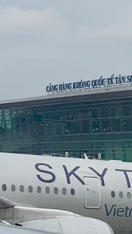 Đã hạ cánh an toàn sân bay Tân Sơn Nhất 🛩️🛩️🛬🛬#Yenkim #tiktok 