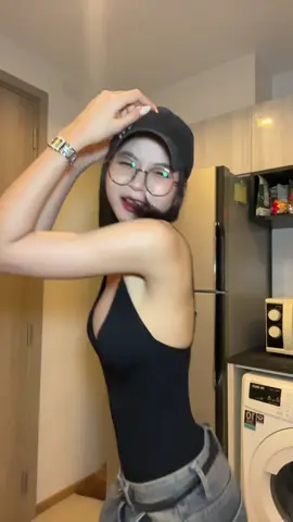 ซ้อมเอวก่อนออกไปดื่มไปดรื้ง5555