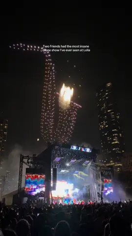 @Two Friends had to most insane drone show I’ve ever seen to close out day 3 of @Lollapalooza USA @LollapaloozaChicago . Seriously so cool!!!!  #twofriends #lolla #lollapalooza #chicago #drone #lollapalooza2025 