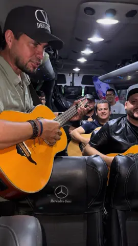 Con mucho cariño para ustedes, serenata dominical, esta bella  canción ✨   #losdotoresdelacarranga #carranga #musicacolombiana #felizdia #Estrellita #musicacolombiana #tendenciasdetiktok #tendencia 