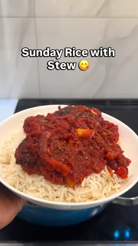 Sunday Rice and Stew straight from Akwa Ibom State 😋 #nigeriantiktok🇳🇬🇳🇬🇳🇬❤️❤️🇳🇬🇳🇬🇳🇬 #riceandstew #viraltiktok #fyp 