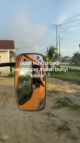 udah stel ganteng,pas ngoper posneleng bunyik krekk 🫵😂  @sefian_yuliandi @Boru pudan #promoseruweekend #kurircpo🤝 #supirganteng #supircpo #orengacor🔥 #cpobalap🤙🤙 #trend #medantiktok #fyppppppppppppppppppppppp 