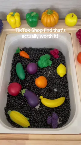 If you need a fun learning toy, this one’s it! #leanringthroughplay #toddleractivities #screefreeactivity #colorsorting #toddleractivitiesideas #kidsactivities #toddleractivities