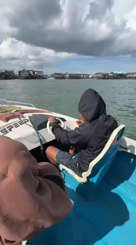 #balapanspeedboat #pialagubernur #kaltara #kalimantan #tarakan #lautan 