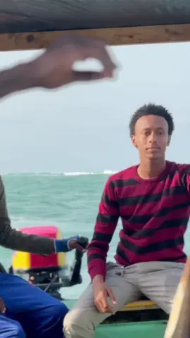 Calosha ka qoslaya wlhi💔#CapCut #realfourfour #fouryoupage #viral_video #viral 