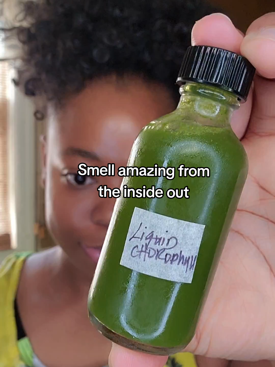 Most people think smelling fresh is all about what you put on your body: deodorant, body sprays, perfumes, scented soaps, and lotions. But the truth is, it’s just as much about what you put inside your body.  Liquid chlorophyll is nature’s internal deodorant. It binds to toxins, helps detoxify the liver, and works to neutralize odors from the inside out. Not only that, it supports digestion, clears the skin, boosts energy, and even reduces inflammation.  For this recipe, I used wild medicinal herbs like lamb’s quarter, red amaranth (callaloo), mint, dandelion, and plantain. But you can use any hearty leafy green available to you.  A quick word about juicing: Masticating juicers are the best for chlorophyll-rich plants. They press slowly and cold, preserving nutrients and enzymes that centrifugal juicers destroy with heat and speed. That’s why your end product is richer, smoother, and longer-lasting when you use the right juicer.  Safety Note: Always wash your greens thoroughly, remove damaged or sunburnt leaves, and store your juice in the fridge in a dark glass bottle. Consume within 5–6 days for freshness.  Ready to start your own chlorophyll journey? Grab my free ebook where I break down juicer types, share 5 of my favorite recipes, and give you my top 10 affordable masticating juicers under $200. Your health and your natural scent will thank you.  Smell good. Feel good. Heal good.  #liquidchlorophyll #wildfoods #chlorophyllwater #dandelion #herbalhealing #detoxdrink #juicingbenefits #juicers #masticatingjuicer #naturesmedicine 