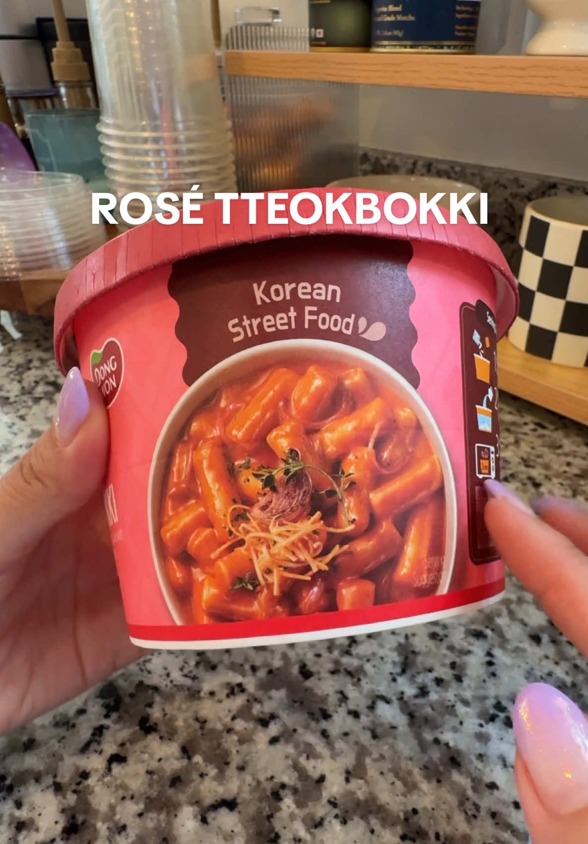 not my fave tteokbokki but it was still good! The cheese def helped👌 #tteokbokki #koreanfood #korean #asmr #asmrfood 