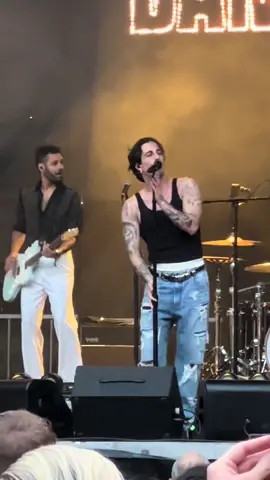 @Damiano David Live at @Lollapalooza USA 2025 - 8/2/25 - The Grove Stage  #lollapalooza #lolla #damianodavid #maneskin 