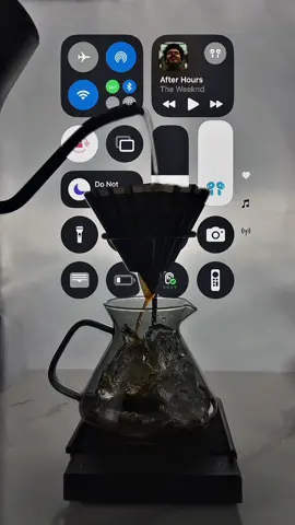 عجبني الترند وسويته على طريقتي🤩👌🏻 #fyp #v60 #ترند_القهوه #الشعب_الصيني_ماله_حل😂😂 #the_weeknd 