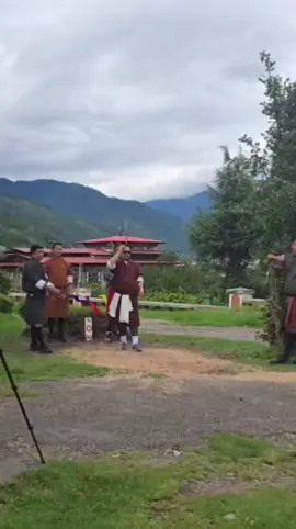 Dobji hit during MoESD Yangphel Style Match #khuru #traditional #sundayfunday 