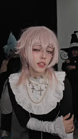 El grupal más épico... ig :jack_OWO_ @pamvstheworld_ @Mamyouu   @Punkmacarroni #souleater #souleatercosplay #cosplay #anime #fireforce #souleatermaka #lizandpatty #lizandpattythompson #chrona #kpopdemonhunters 