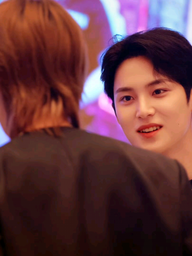 Ý là nửa đêm bị lụy cái cách Mingyu nhìn Myungho quá cả nhà ạ 😭😭😭 Nó nâng niu nó tình thì thoi nhé. (Thật ra do toi ăng nhiều quá ko ngụ đc nữa 🥹) #gyuhao #seventeen 