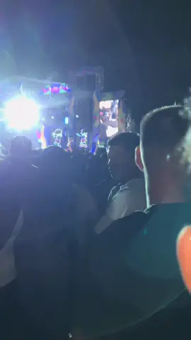 Menyala kolaka timur🔥🔥#fyp #konser #juanreza #lagutimur #tabolabale #juanrezaofficialmusik🎶 #fypage 