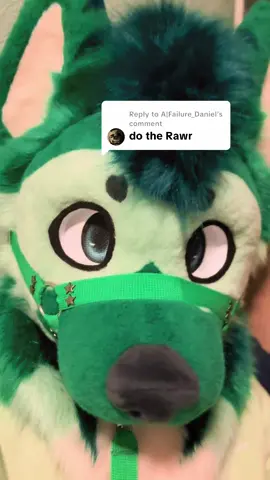 Replying to @A|Failure_Daniel  There you go :3  *patpatpat* Barkbark #furry #furryfandom #rawr #fursuit @A|Failure_Daniel 