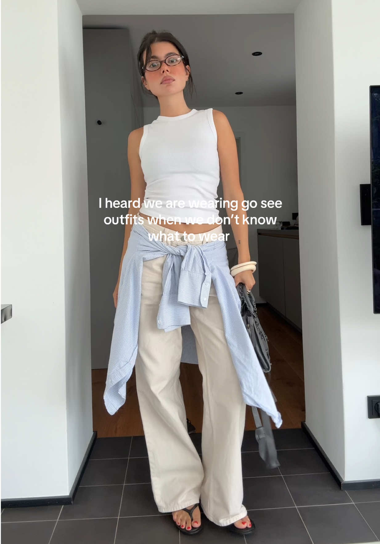 a go see outfit will always workout #goseeoutfit #basicfit #simpleoutfit #simpleootd #minimalstyle 