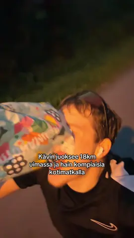 Onx noloo juosta karkkipussi kädes?