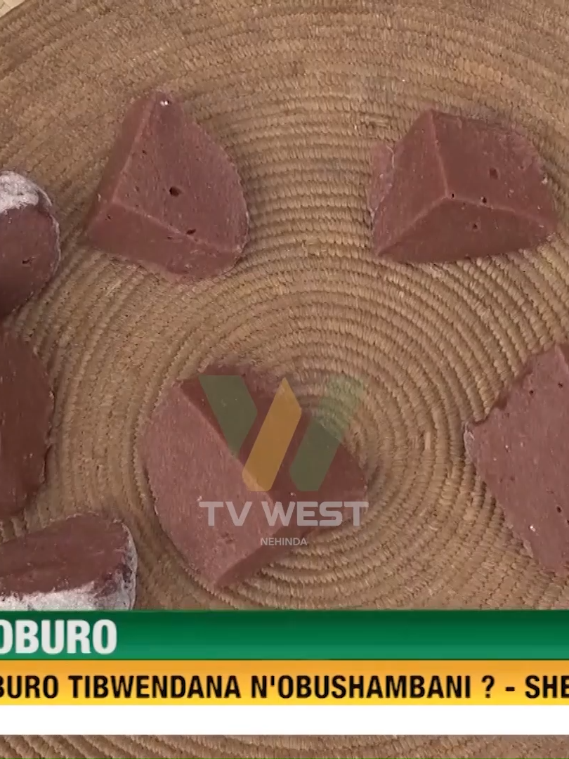 Omukazi akaba ayitwa oburo... Bwanyima y'okushabana, iba agiire Buganda. Iba ku yaabaire agaruka, nyamukazi yaamugoyera akaro, akeeye karaara! #Agacencwire  #Features  #Culture #Tradition