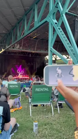 weird kids at a kesha concert @P 🌀🦋  #scissorsisters #kesha #gravityfalls 