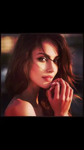 Brunette baklavas vanilla perfume agent provocateur is what makes Simi #emrata #mediterranean #oriental #jewelry #targetaudience 