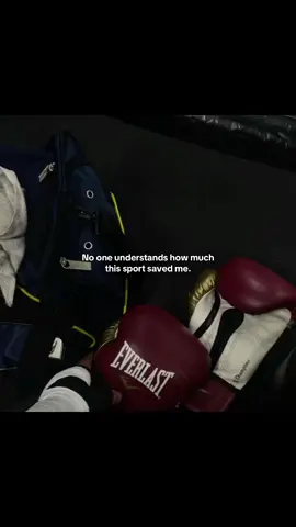#sport #kickboxing #boxing #girl #sportsaveslife #loveboxing #🥊#boxinggirl #kickboxer #noone #unterstand #meaning #relate #relateable #pinterest #viral #tiktokgermany #fyy #fyp #fyyy 